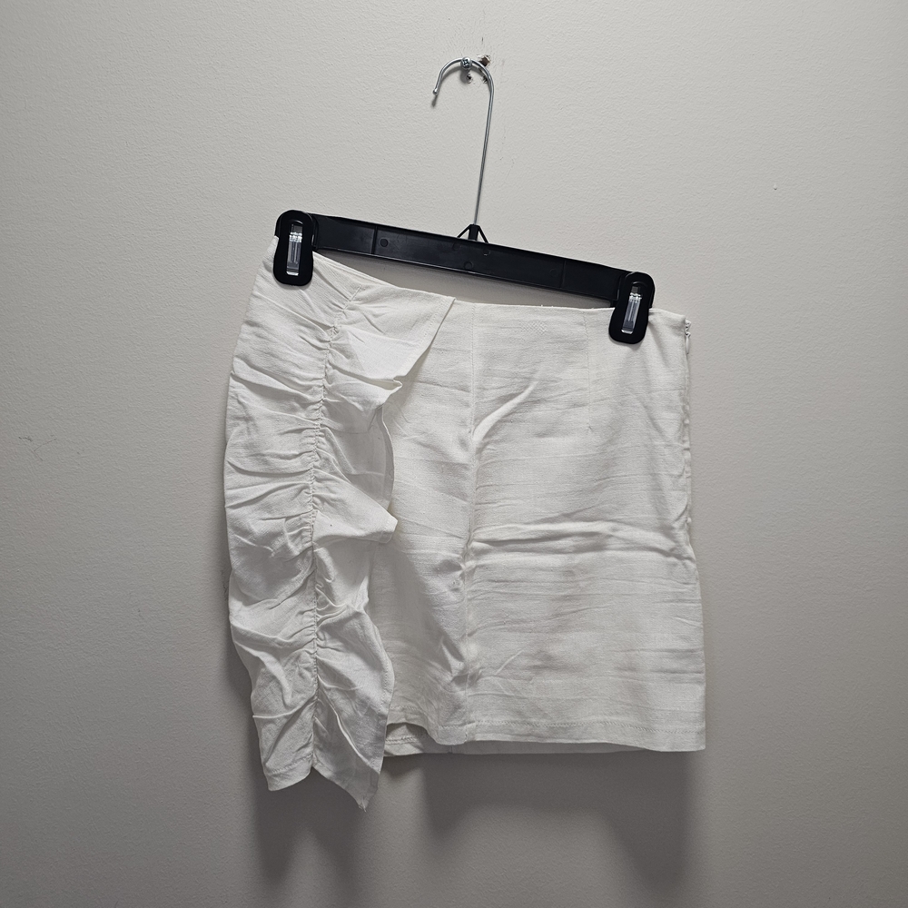 Lola Shoetique White Mini Skirt